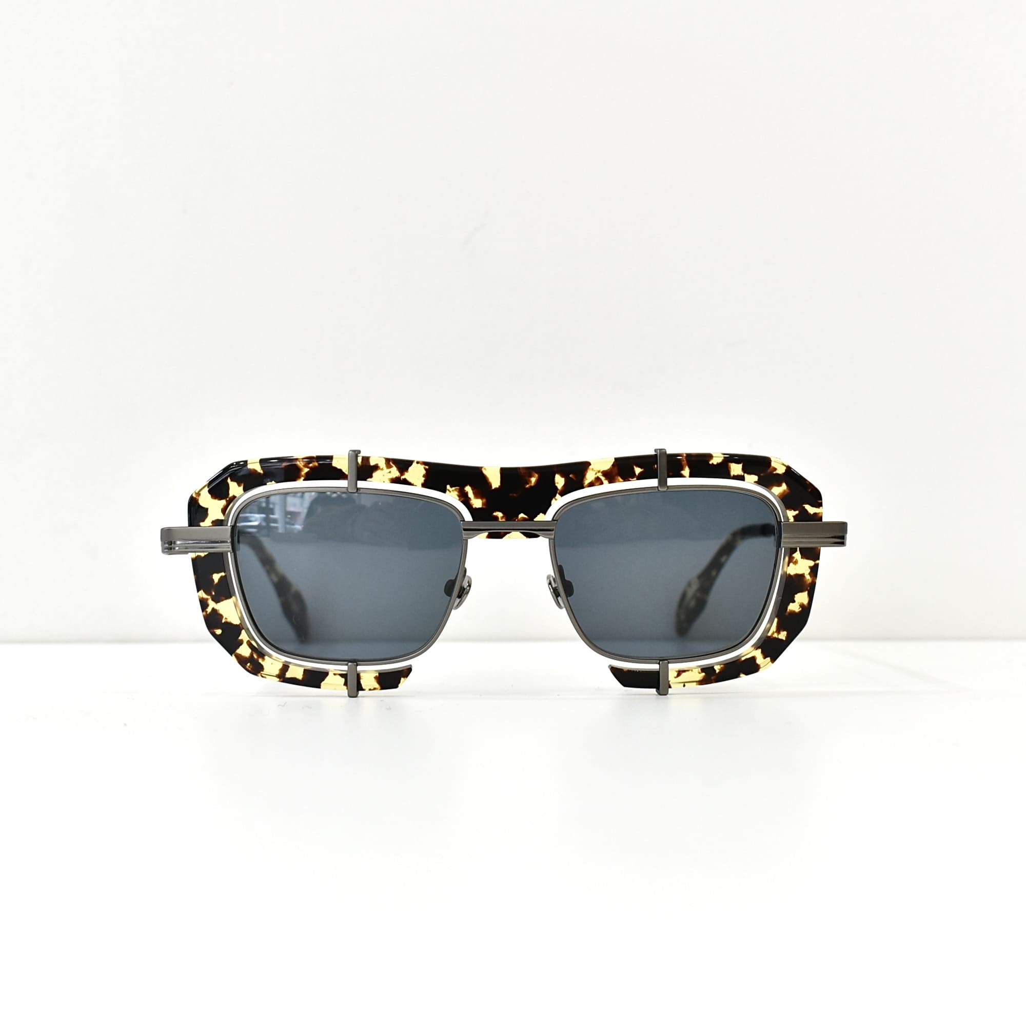 JW ANDERSON JWA03-GEOMETRIC MEDIUM TORTOISESHELL[EW0009-FA0426]