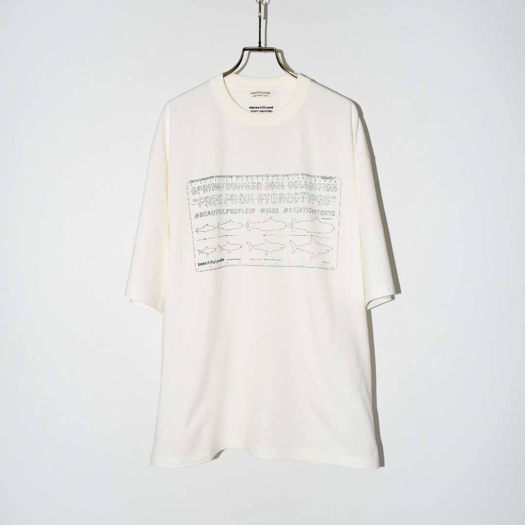 beautiful people “FREE FROM STEREOTYPES” LOGO TEE WHITE[1425310012]