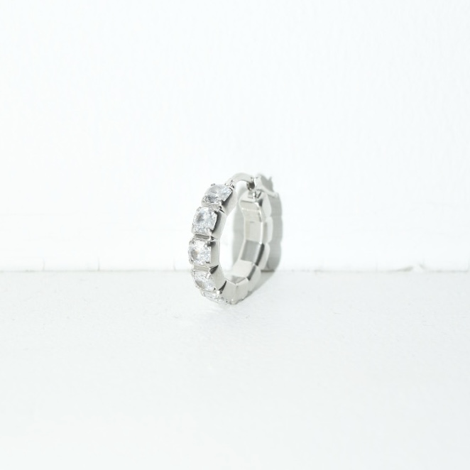 JILSANDER ハンドメイド ブラス フープイヤリング スクエアジルコン付き[J29VG0047]