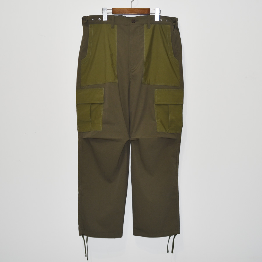 White Mountaineering FIELD PANTS[WM2373407KHI]