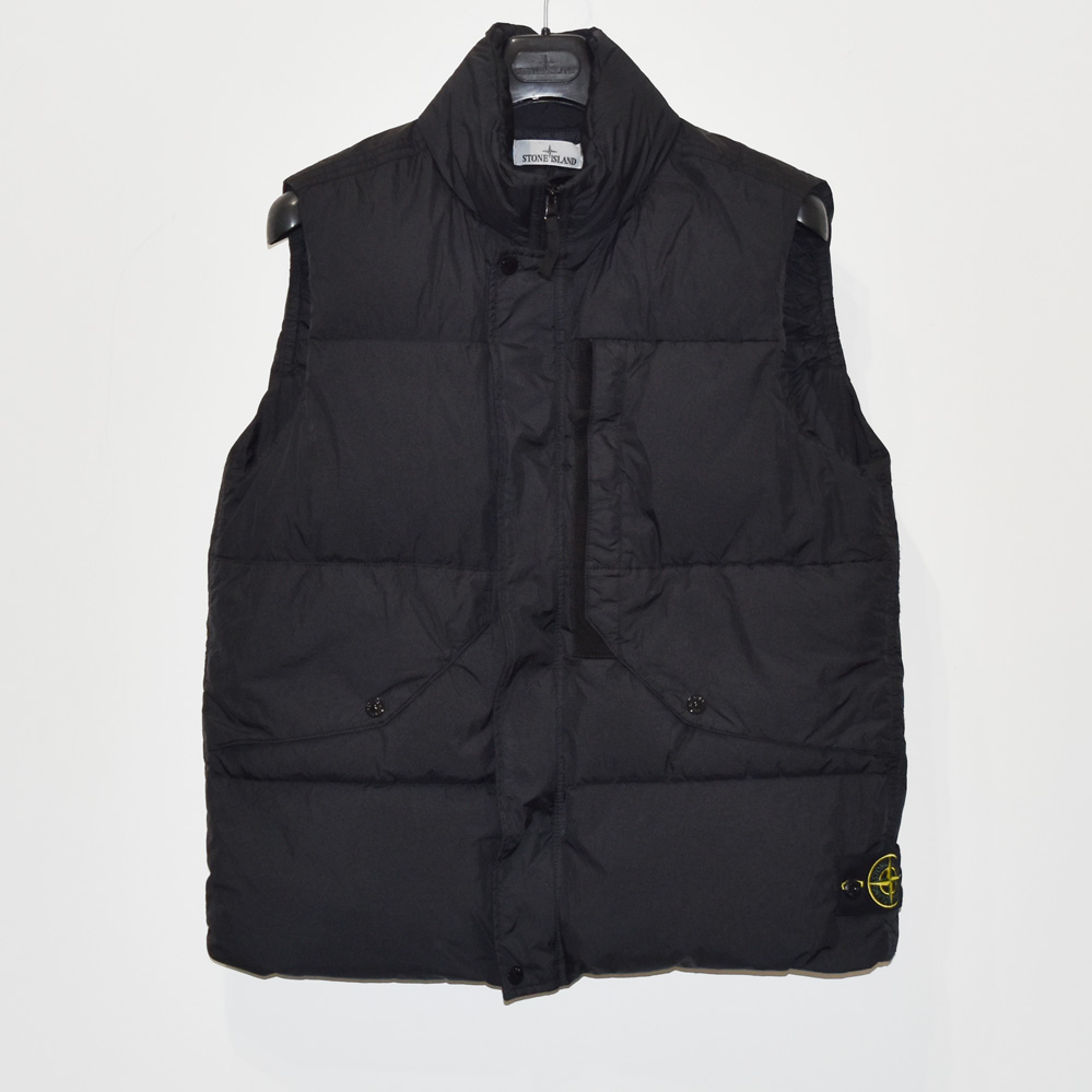 STONE ISLAND GARMENT DYED CRINKLE REPS RECYCLED NYLON DOWN VEST[0029]
